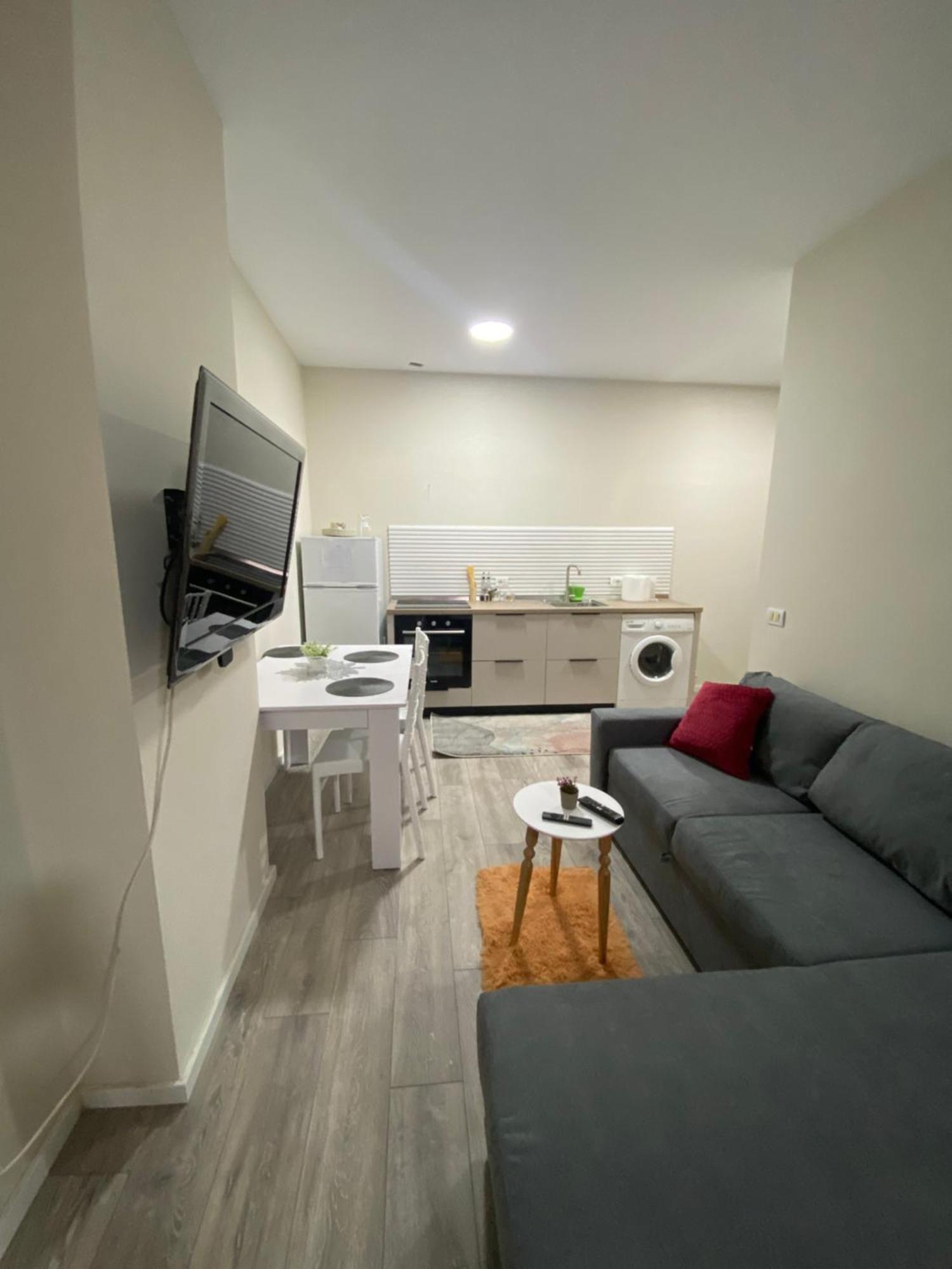 Chlo Apartment 5 Tirane Zewnętrze zdjęcie